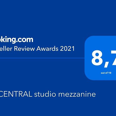 Le Central Studio Mezzanine Каутерец Екстериор снимка