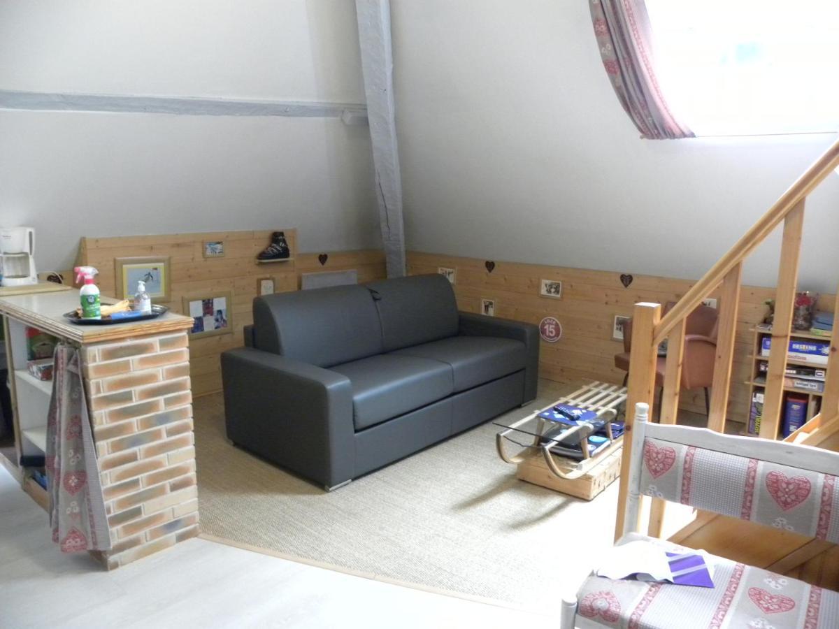 Le Central Studio Mezzanine Каутерец Екстериор снимка