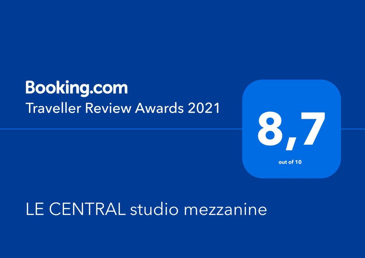 Le Central Studio Mezzanine Каутерец Екстериор снимка